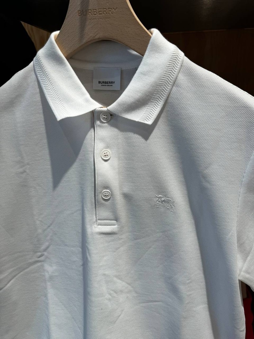 BURBERRY T-shirt and Polo side view - Men's luxury Clothes