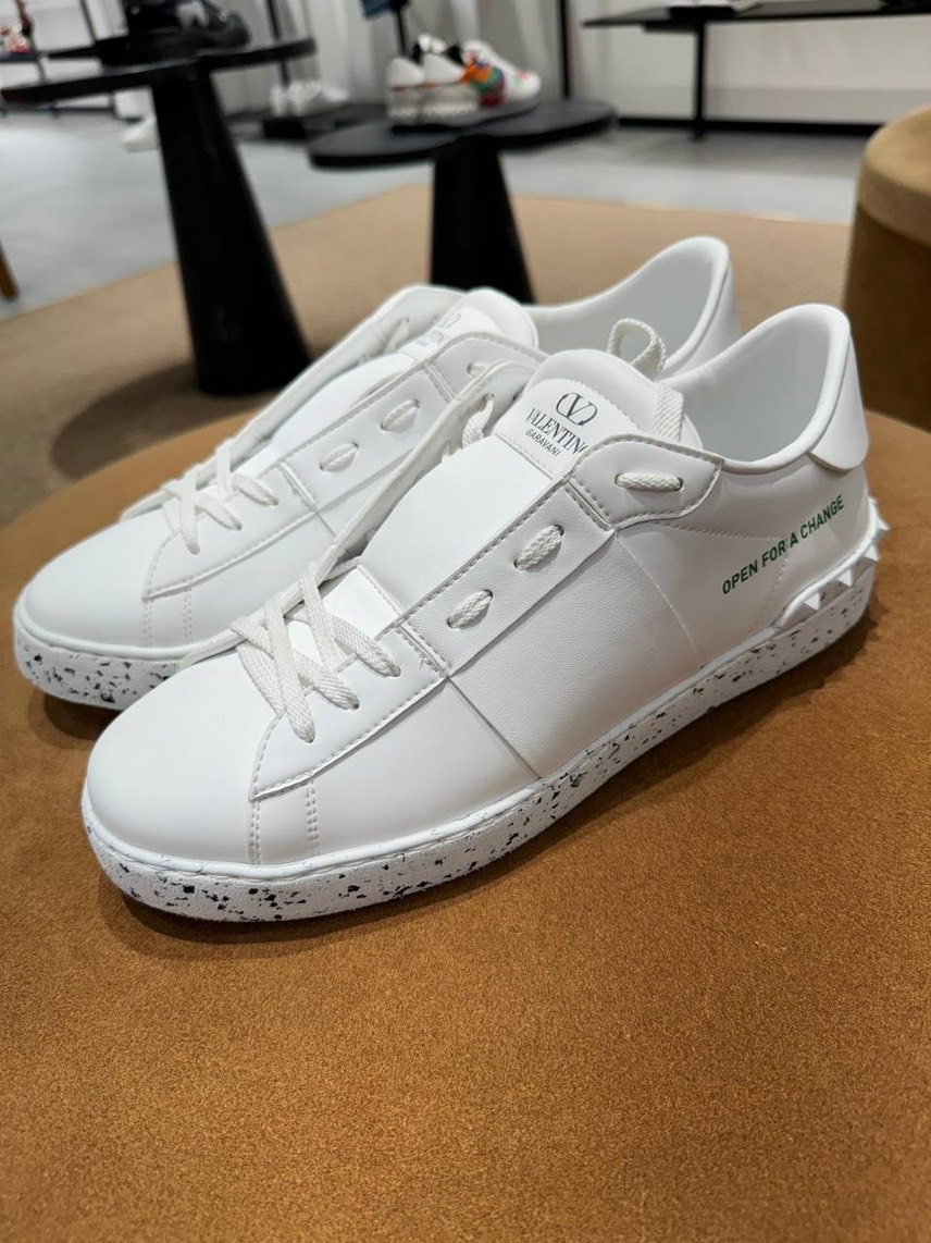 VALENTINO GARAVANI Sneakers side view - Men's luxury Shoes