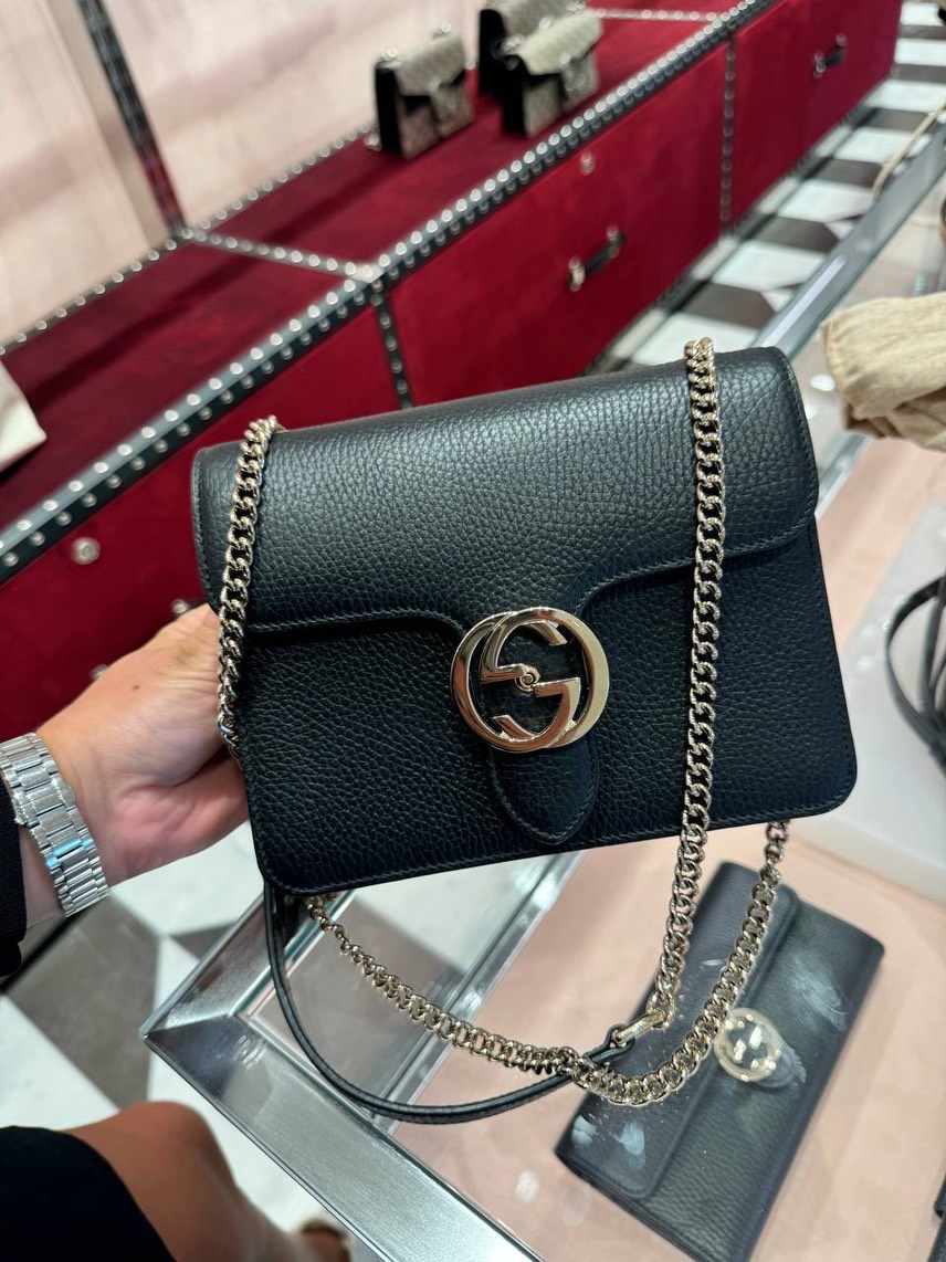GUCCI Crossbody bags side view - Women's luxury Bags
