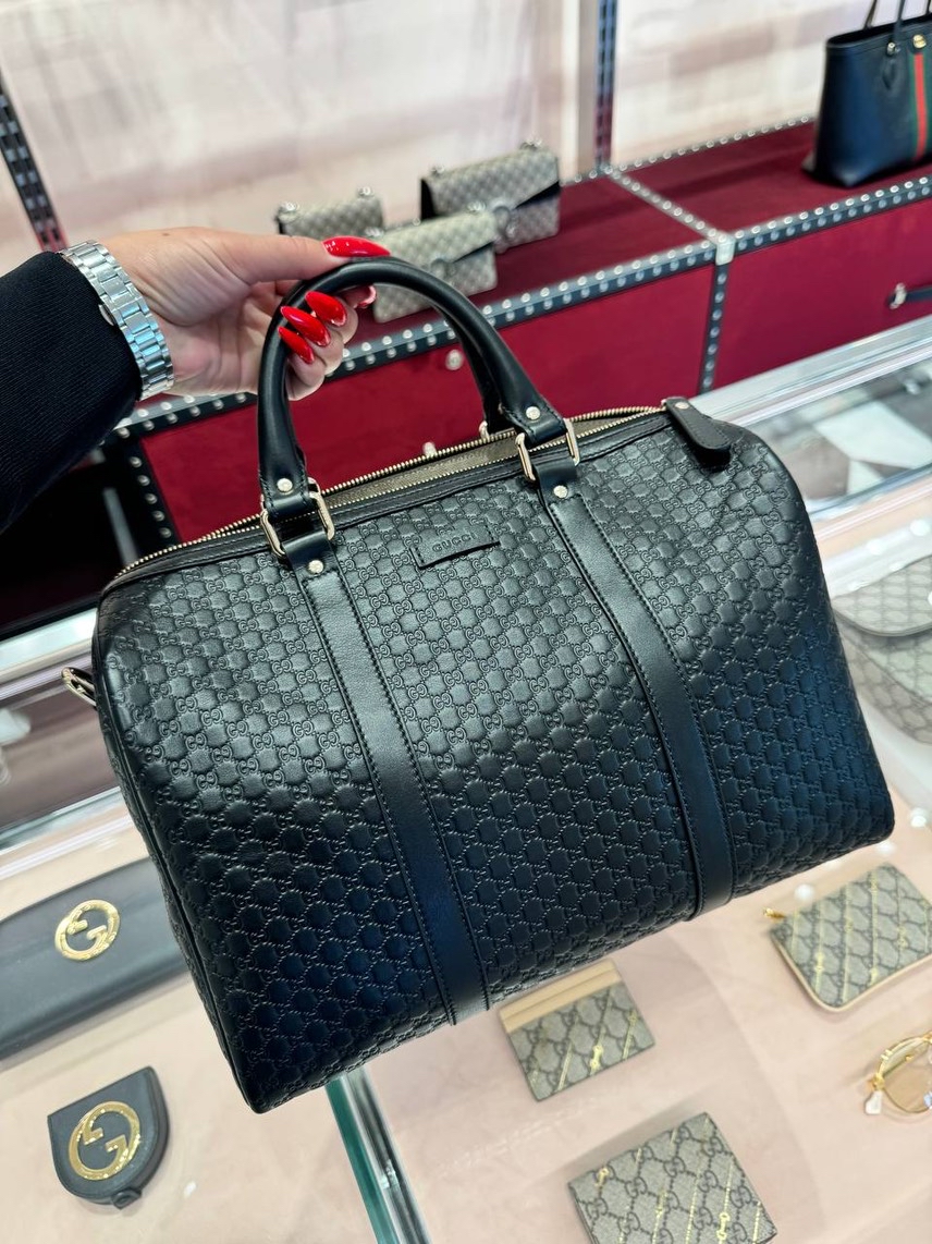 GUCCI Shoulder bags side view - Women's luxury Bags