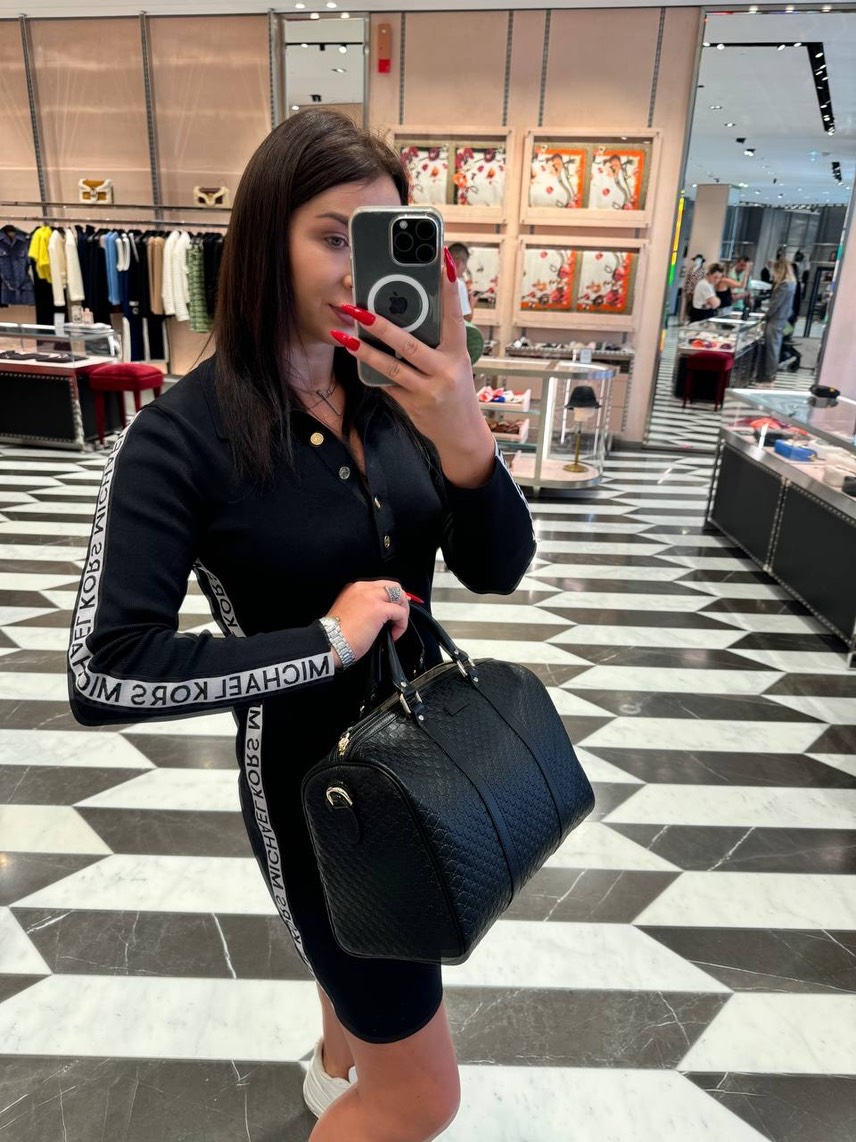 GUCCI Shoulder bags side view - Women's luxury Bags