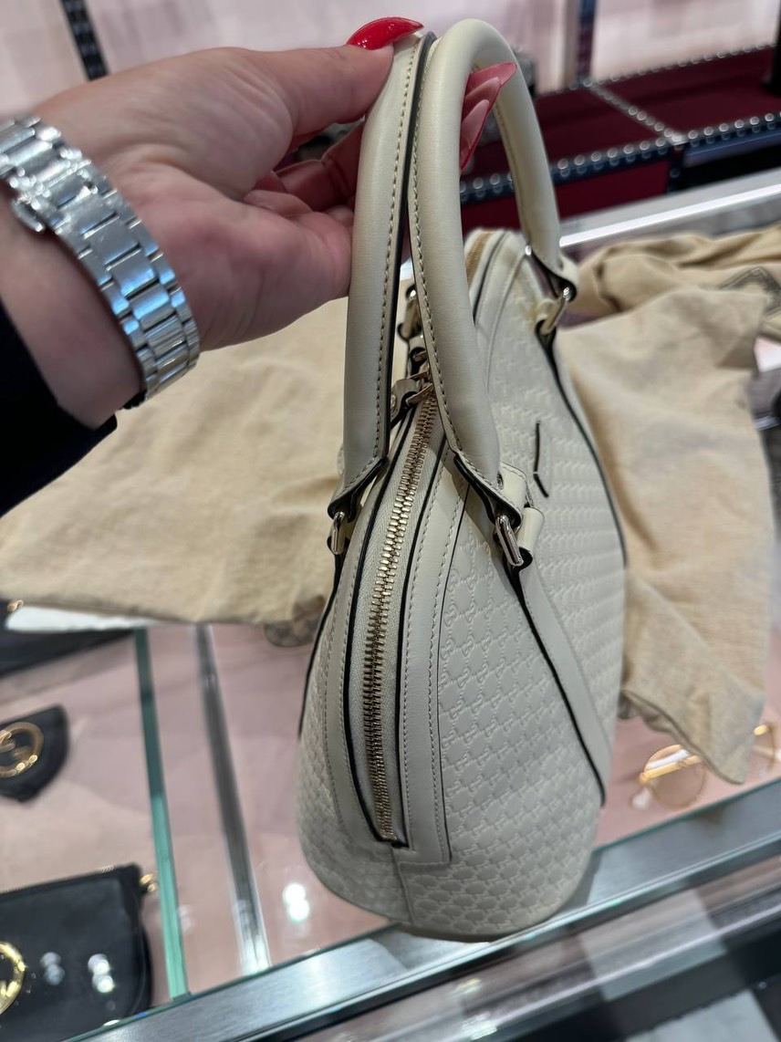 GUCCI Crossbody bags side view - Women's luxury Bags