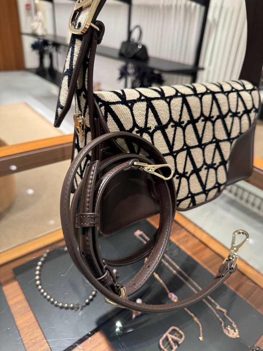 VALENTINO GARAVANI Crossbody bags side view - Women's luxury Bags