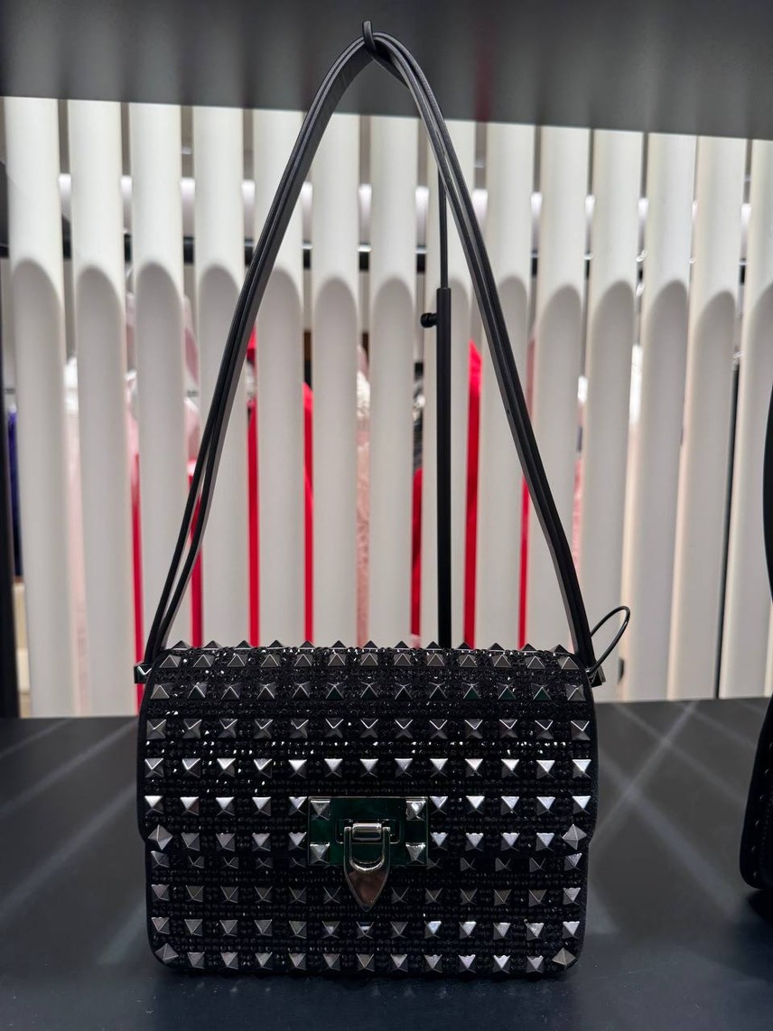 VALENTINO GARAVANI Crossbody bags front view - Women's luxury Bags