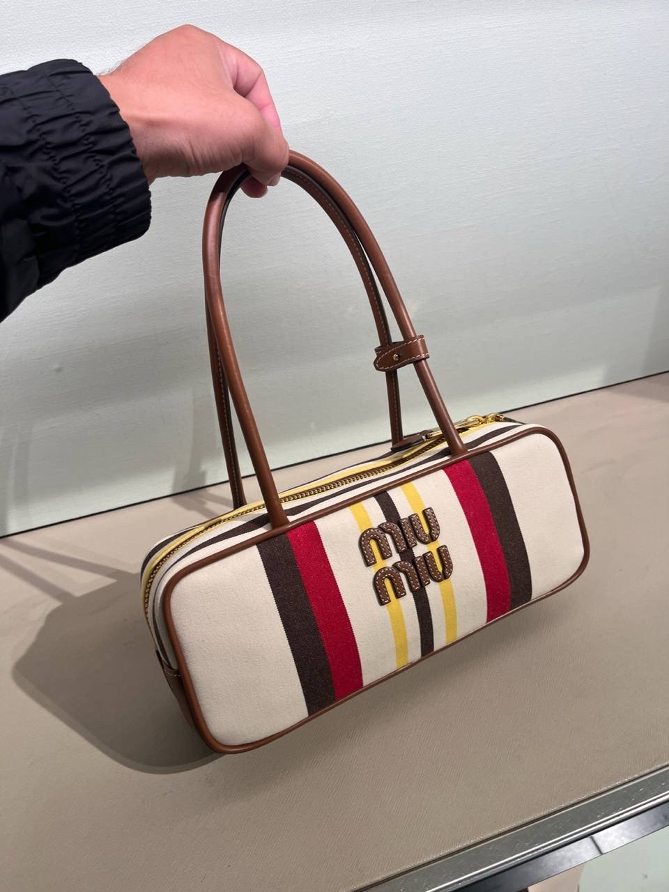 MIU MIU Shoulder bags side view - Women luxury Bags