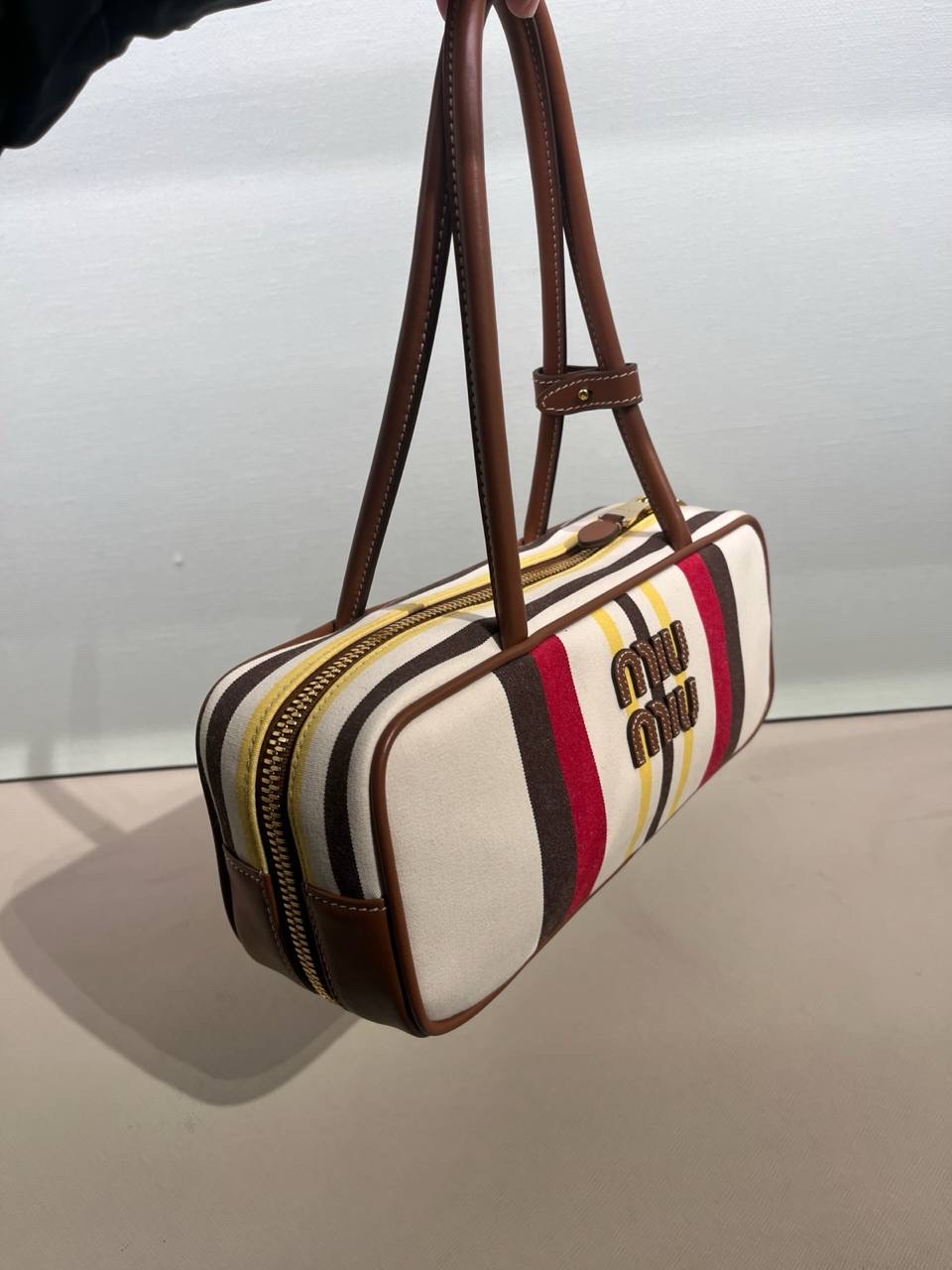 MIU MIU Shoulder bags side view - Women luxury Bags