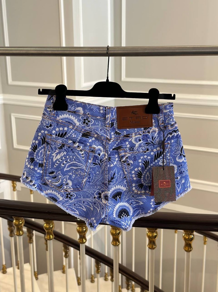 ETRO Shorts side view - Women's luxury Clothes