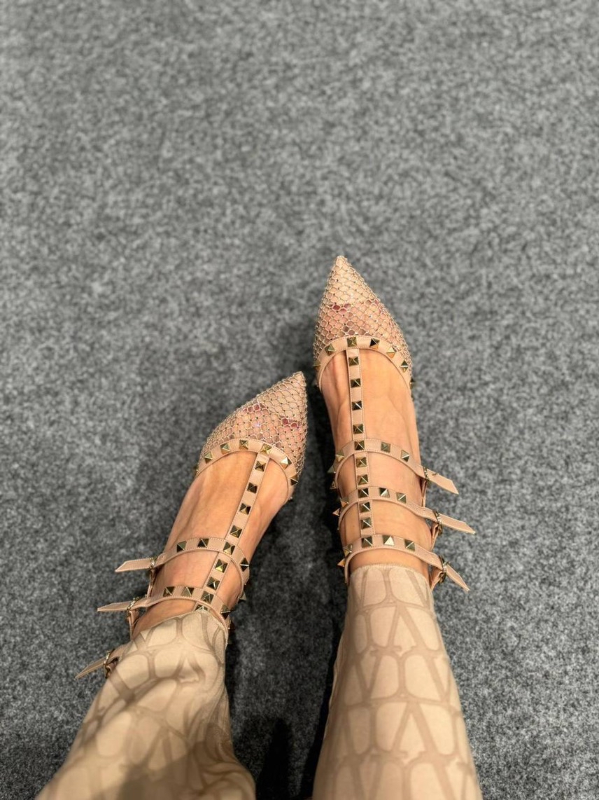 VALENTINO GARAVANI Sandals side view - Women's luxury Shoes