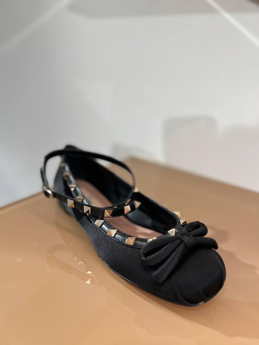 VALENTINO GARAVANI Ballerinas side view - Women's luxury Shoes