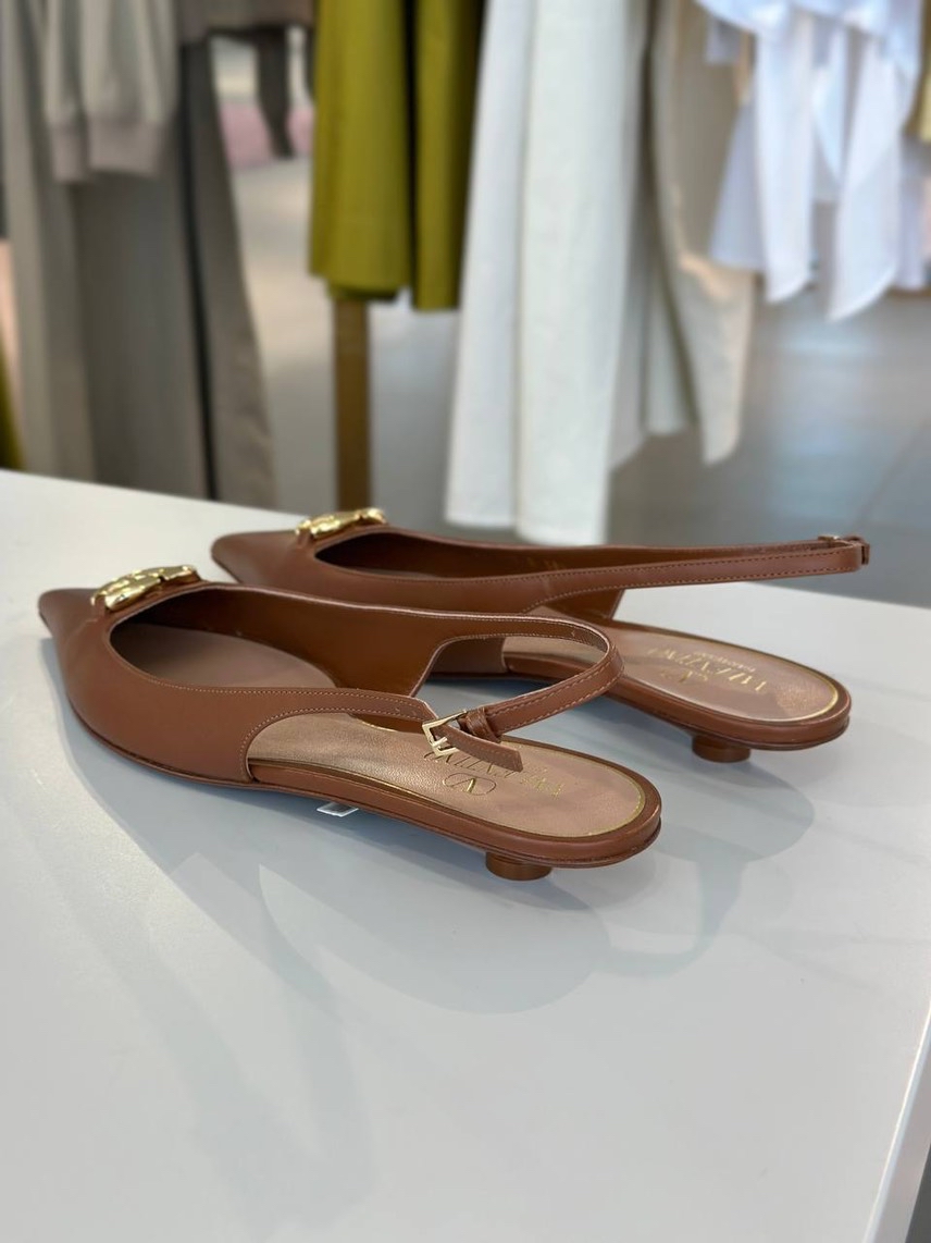 VALENTINO GARAVANI Sandals side view - Women's luxury Shoes