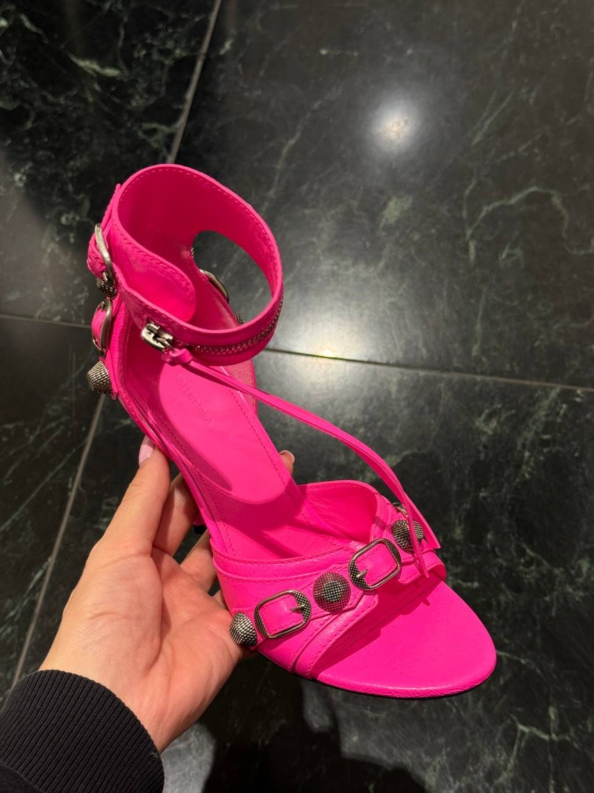 BALENCIAGA Sandals side view - Women's luxury Shoes