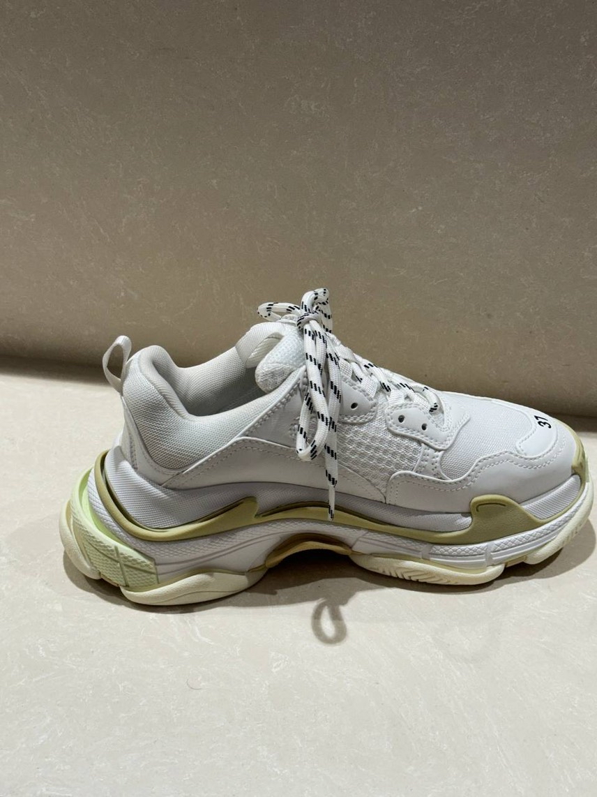 BALENCIAGA Sneakers front view - Women's luxury Shoes