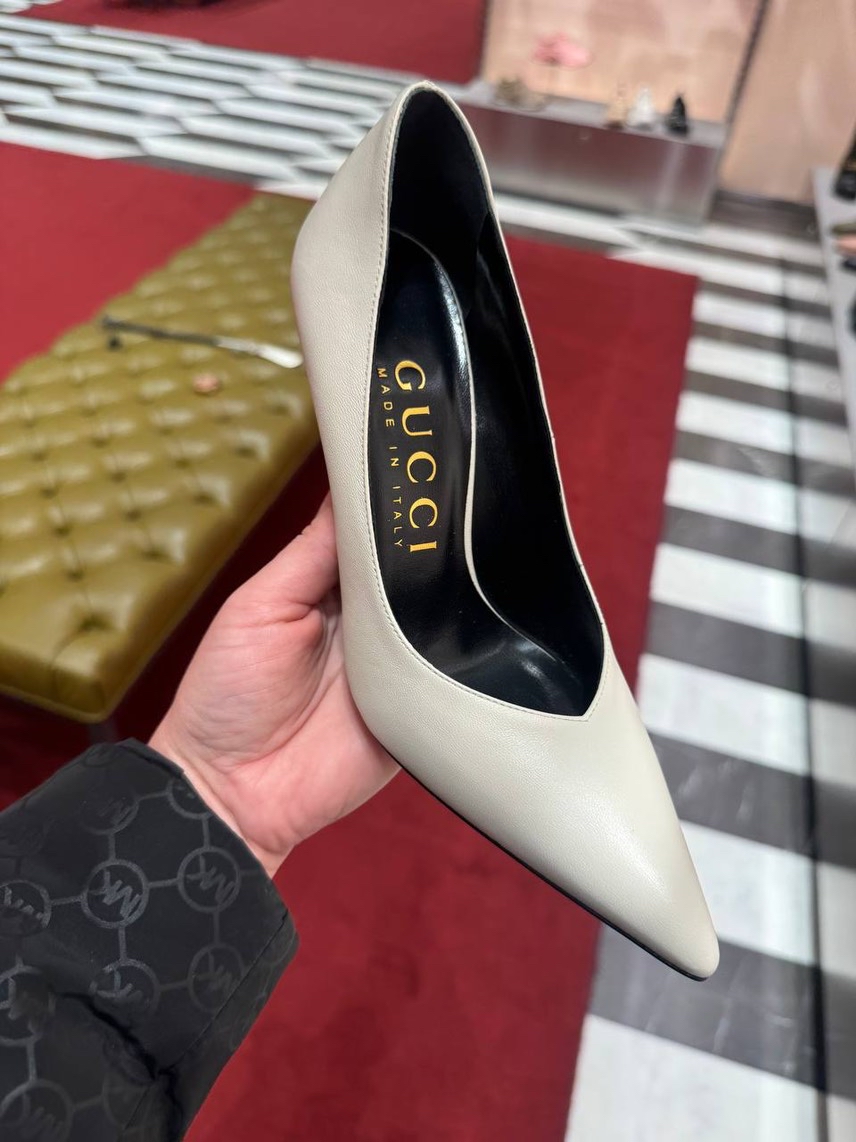GUCCI Pumps side view - Women's luxury Shoes