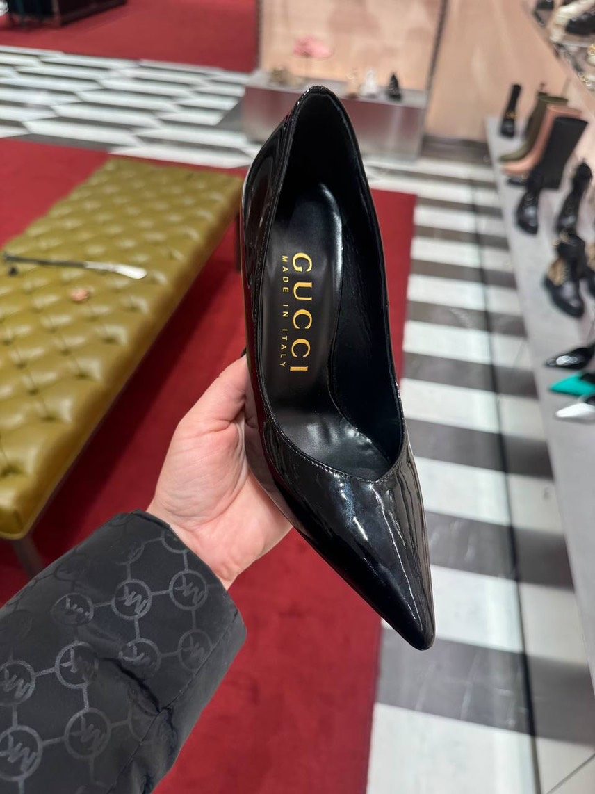 GUCCI Pumps side view - Women's luxury Shoes