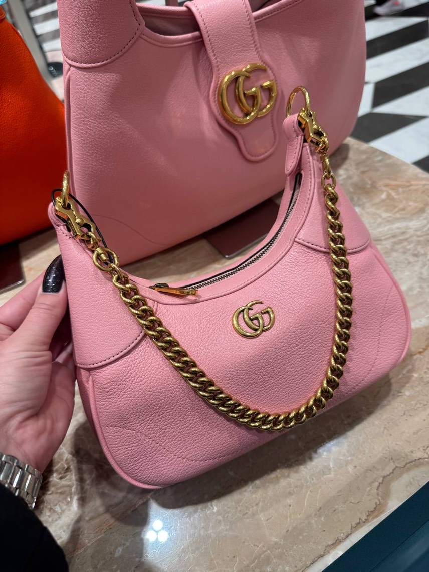 GUCCI Shoulder bags side view - Women's luxury Bags