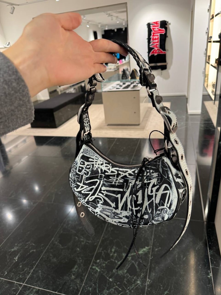 BALENCIAGA Shoulder bags side view - Women's luxury Bags