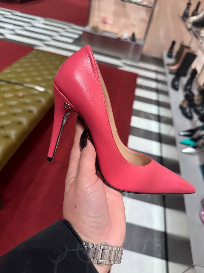 GUCCI Pumps front view - Women's luxury Shoes
