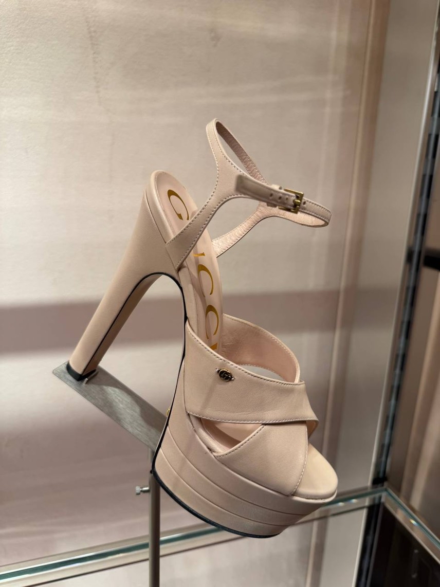 GUCCI Sandals front view - Women's luxury Shoes