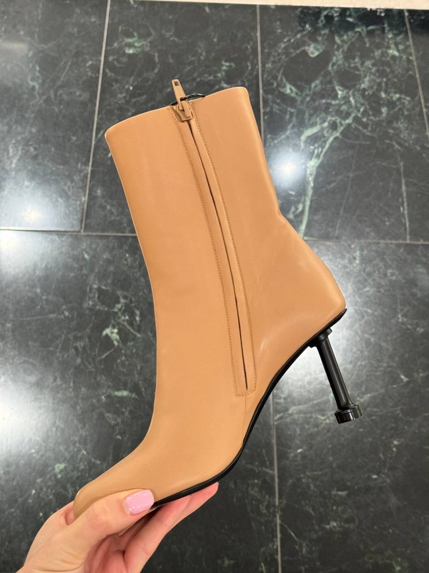 BALENCIAGA Boots side view - Women's luxury Shoes