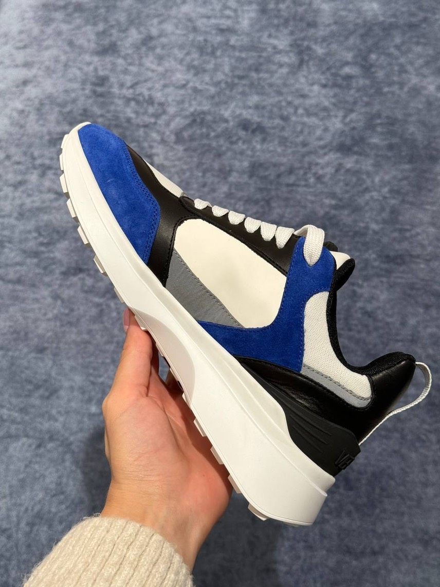 VERSACE Sneakers side view - Men's luxury Shoes