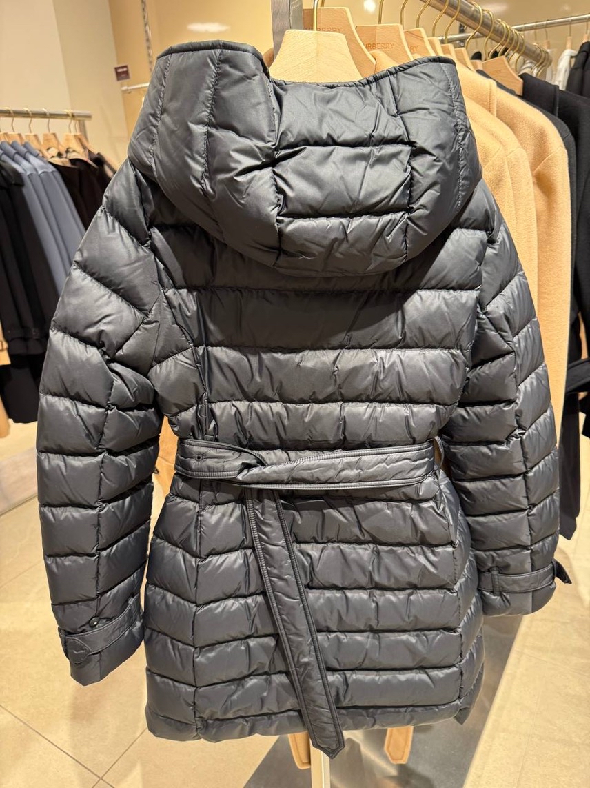 BURBERRY Down jacket side view - Women's luxury Clothes