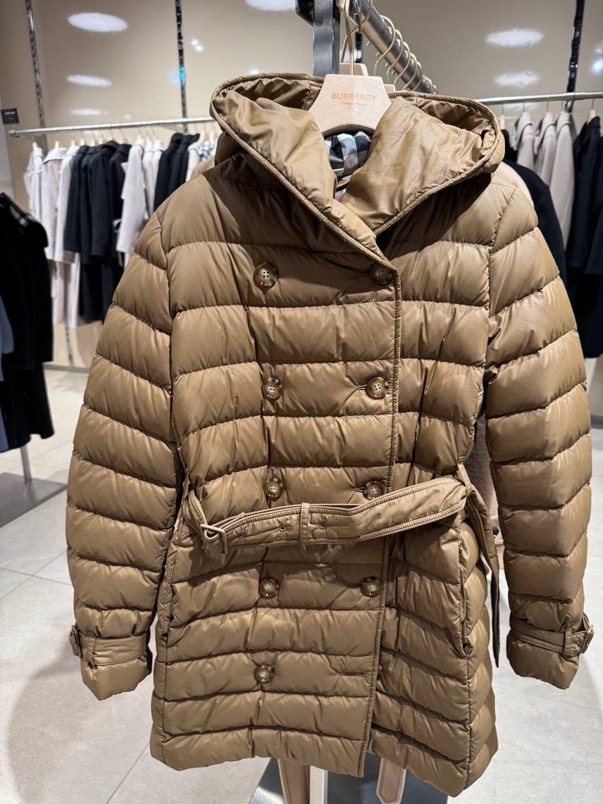 BURBERRY Down jacket side view - Women's luxury Clothes