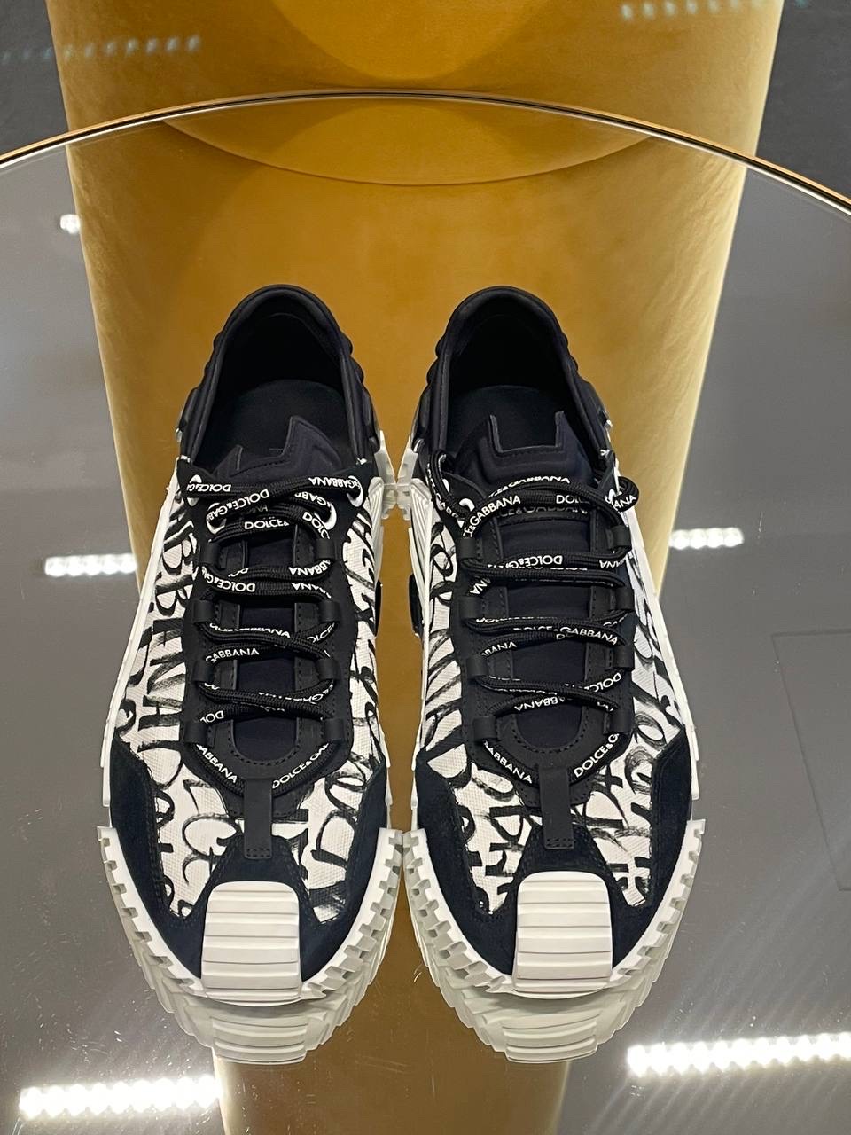 DOLCE & GABBANA Sneakers side view - Men's luxury Shoes