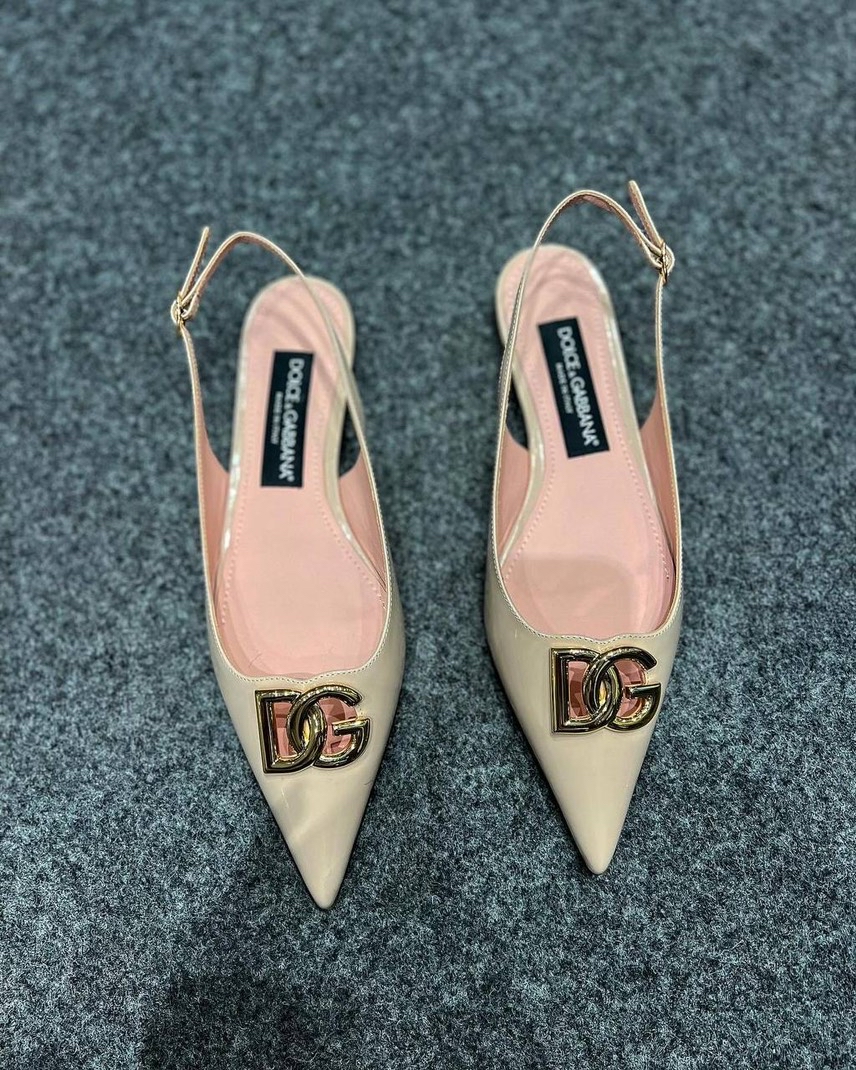 DOLCE & GABBANA Sandals side view - Women's luxury Shoes