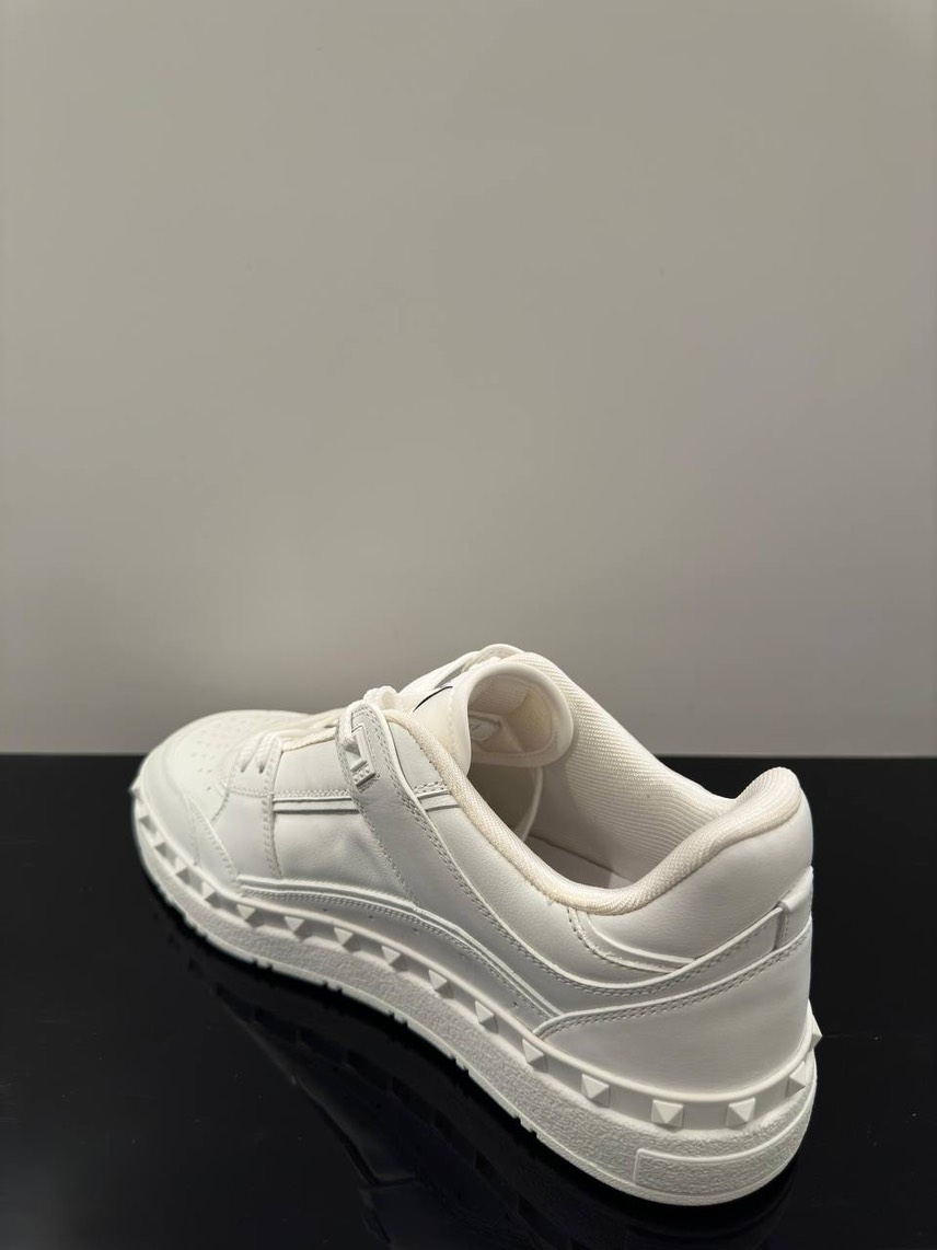 VALENTINO GARAVANI Sneakers side view - Men's luxury Shoes