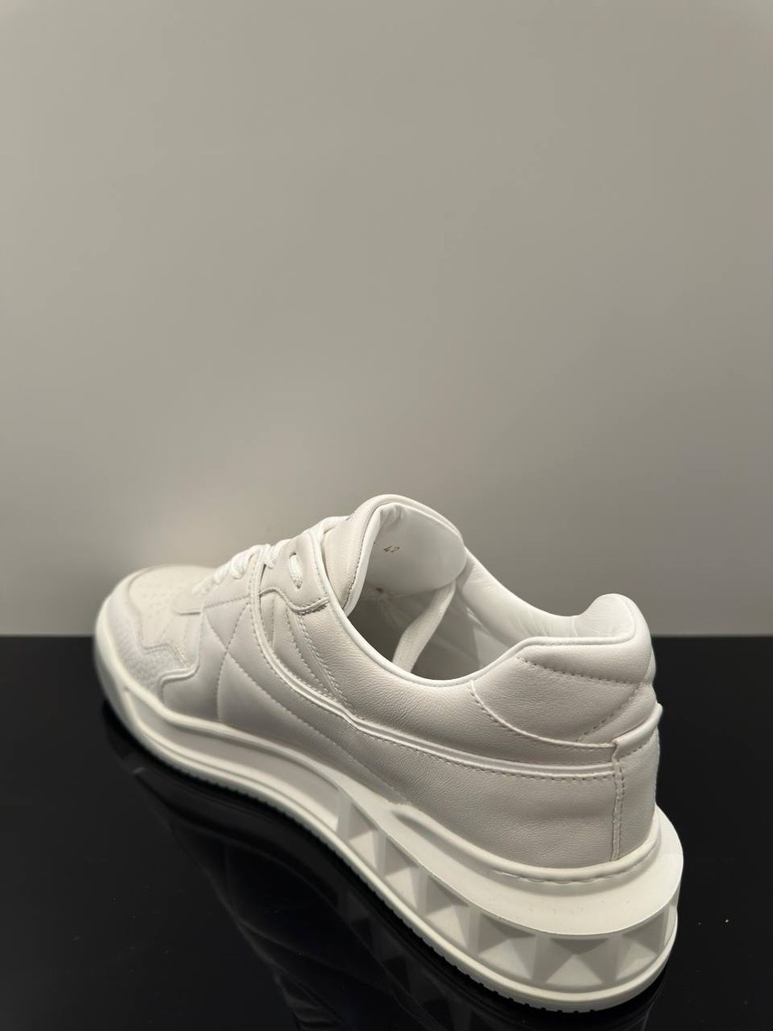 VALENTINO GARAVANI Sneakers side view - Men's luxury Shoes