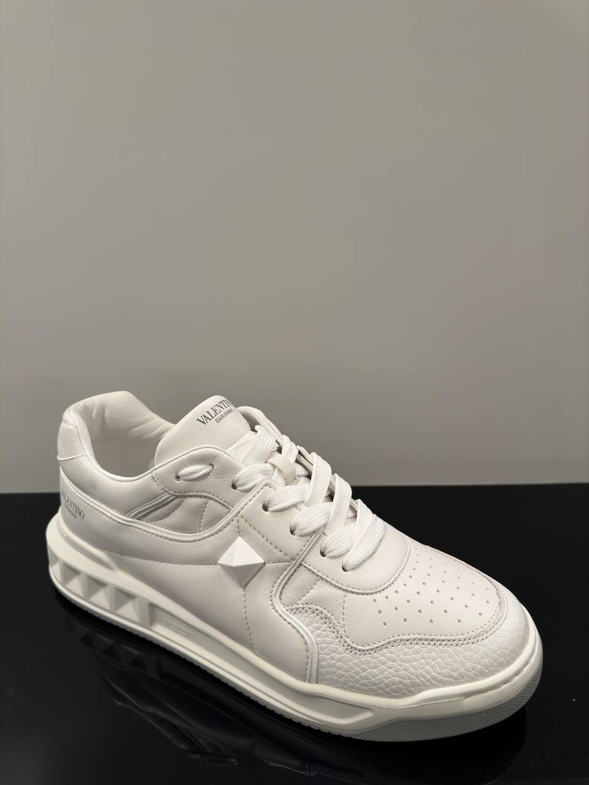 VALENTINO GARAVANI Sneakers front view - Men's luxury Shoes