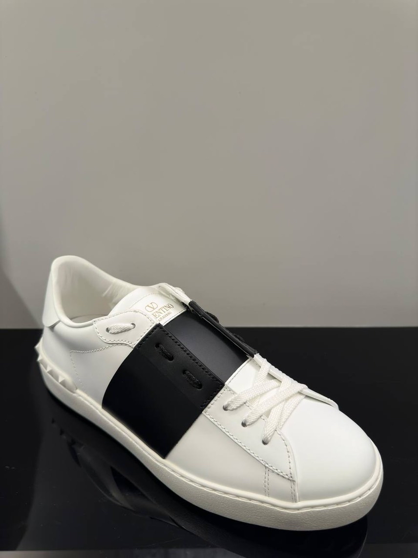 VALENTINO GARAVANI Sneakers front view - Men's luxury Shoes