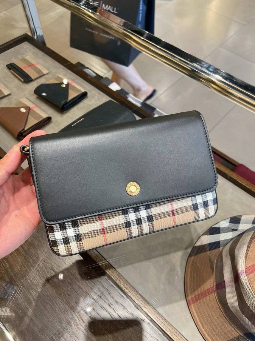 BURBERRY Crossbody bags side view - Women's luxury Bags