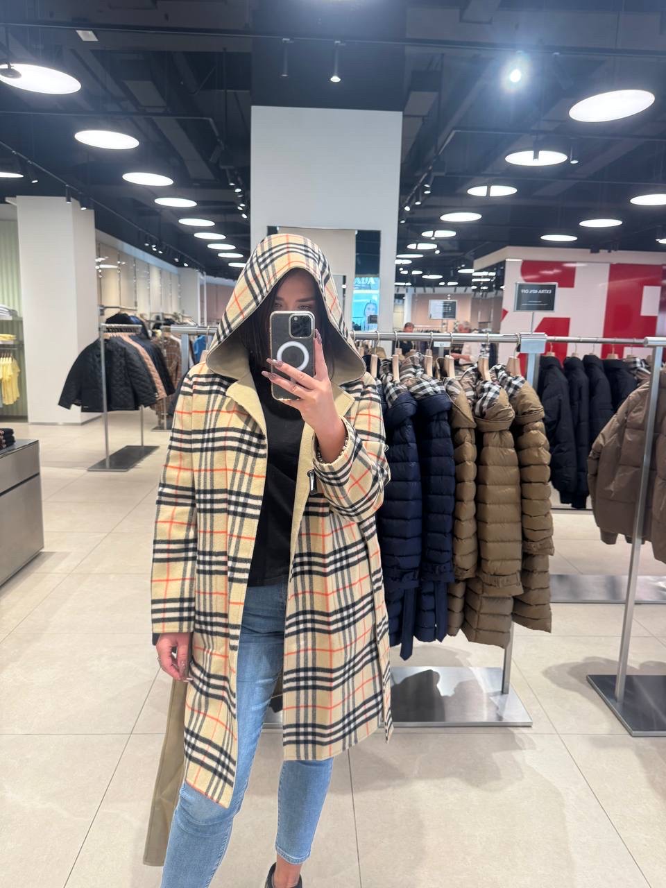 BURBERRY Coats side view - Women luxury Clothes