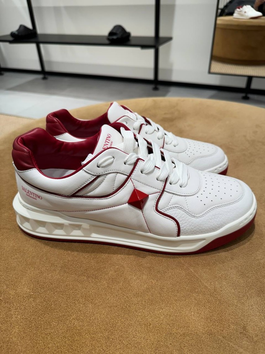 VALENTINO GARAVANI Sneakers side view - Men's luxury Shoes