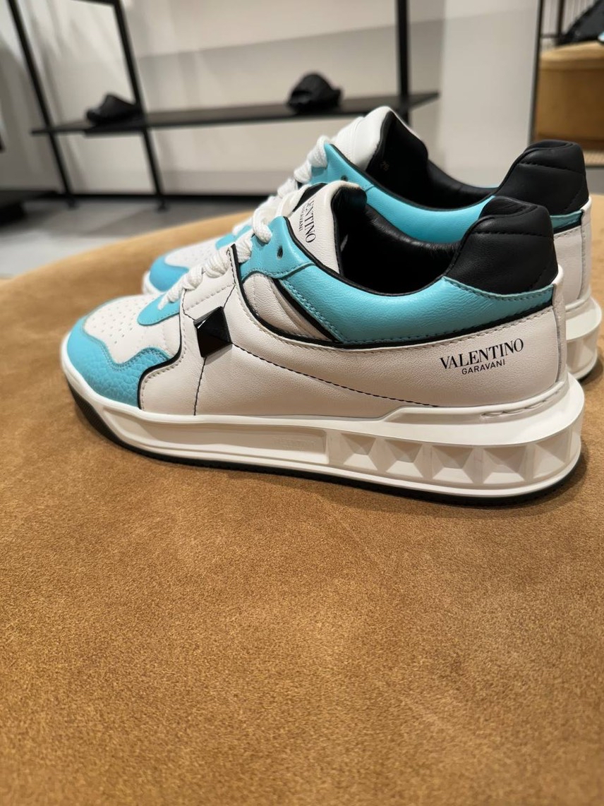 VALENTINO GARAVANI Sneakers side view - Men's luxury Shoes