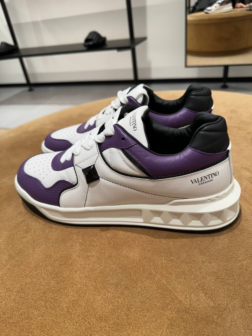VALENTINO GARAVANI Sneakers side view - Men's luxury Shoes