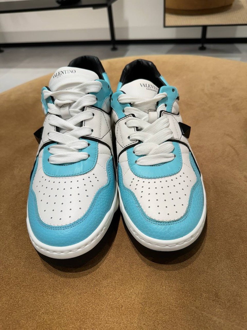 VALENTINO GARAVANI Sneakers side view - Men's luxury Shoes