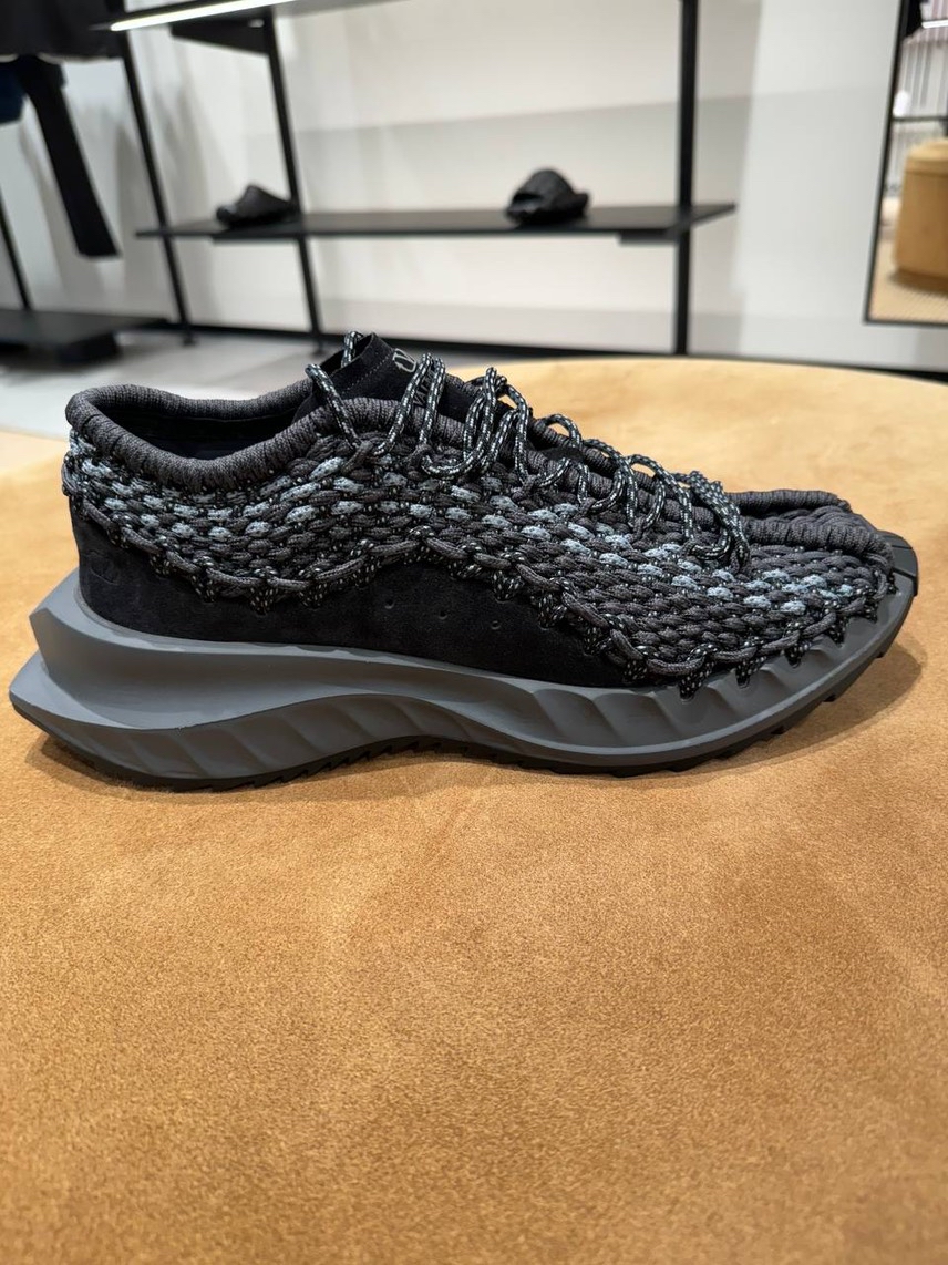 VALENTINO GARAVANI Sneakers side view - Men's luxury Shoes