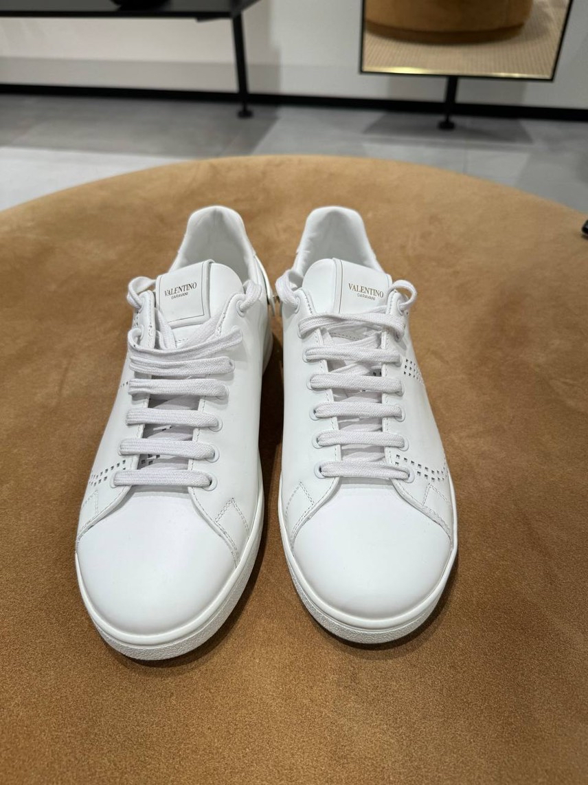 VALENTINO GARAVANI Sneakers side view - Men's luxury Shoes