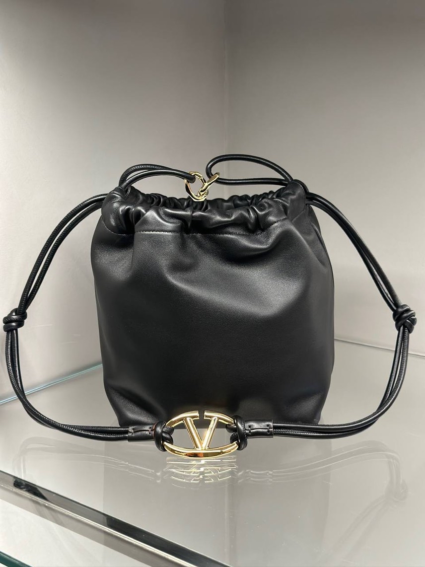 VALENTINO GARAVANI Crossbody bags front view - Women's luxury Bags