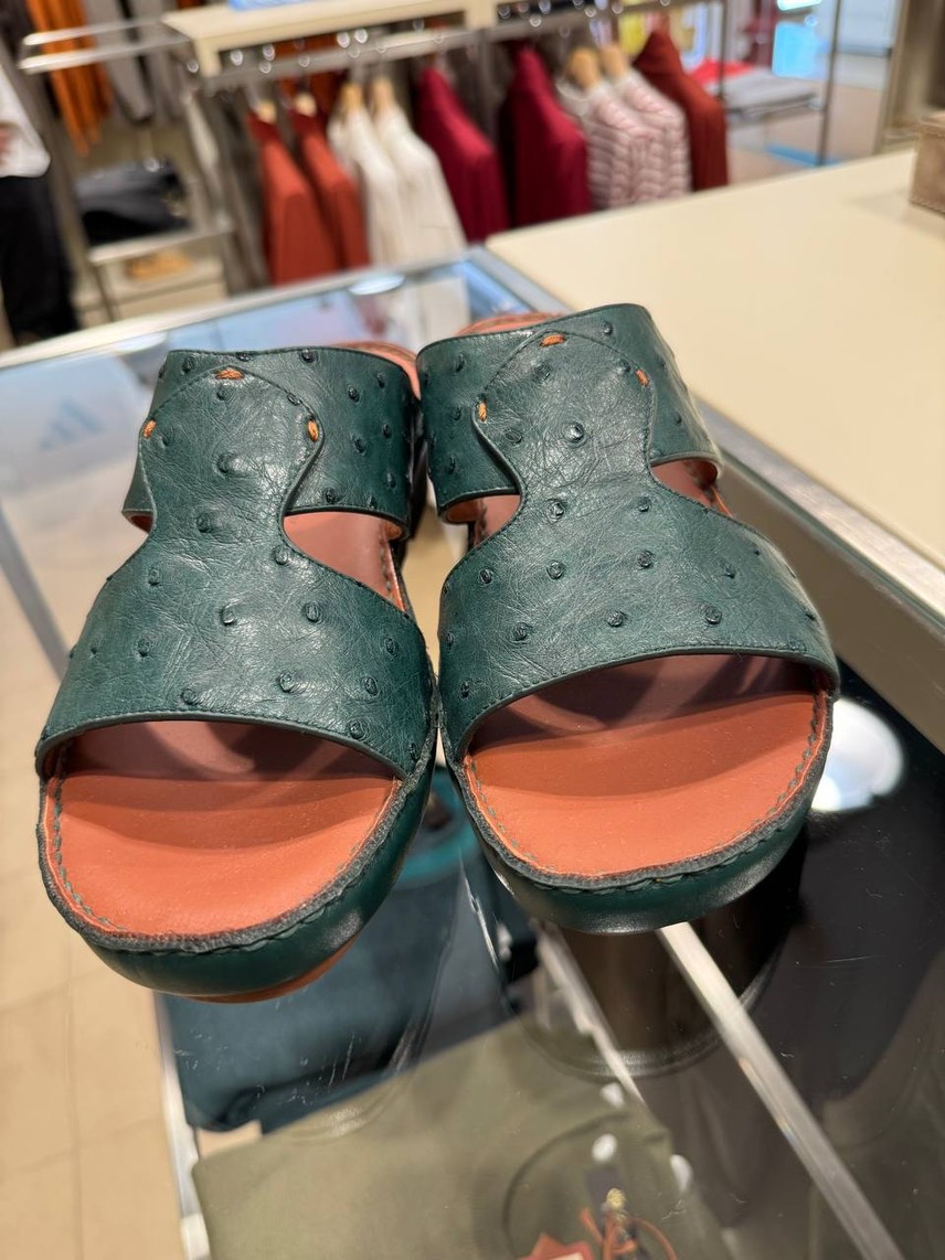LORO PIANA Slides side view - Men's luxury Shoes