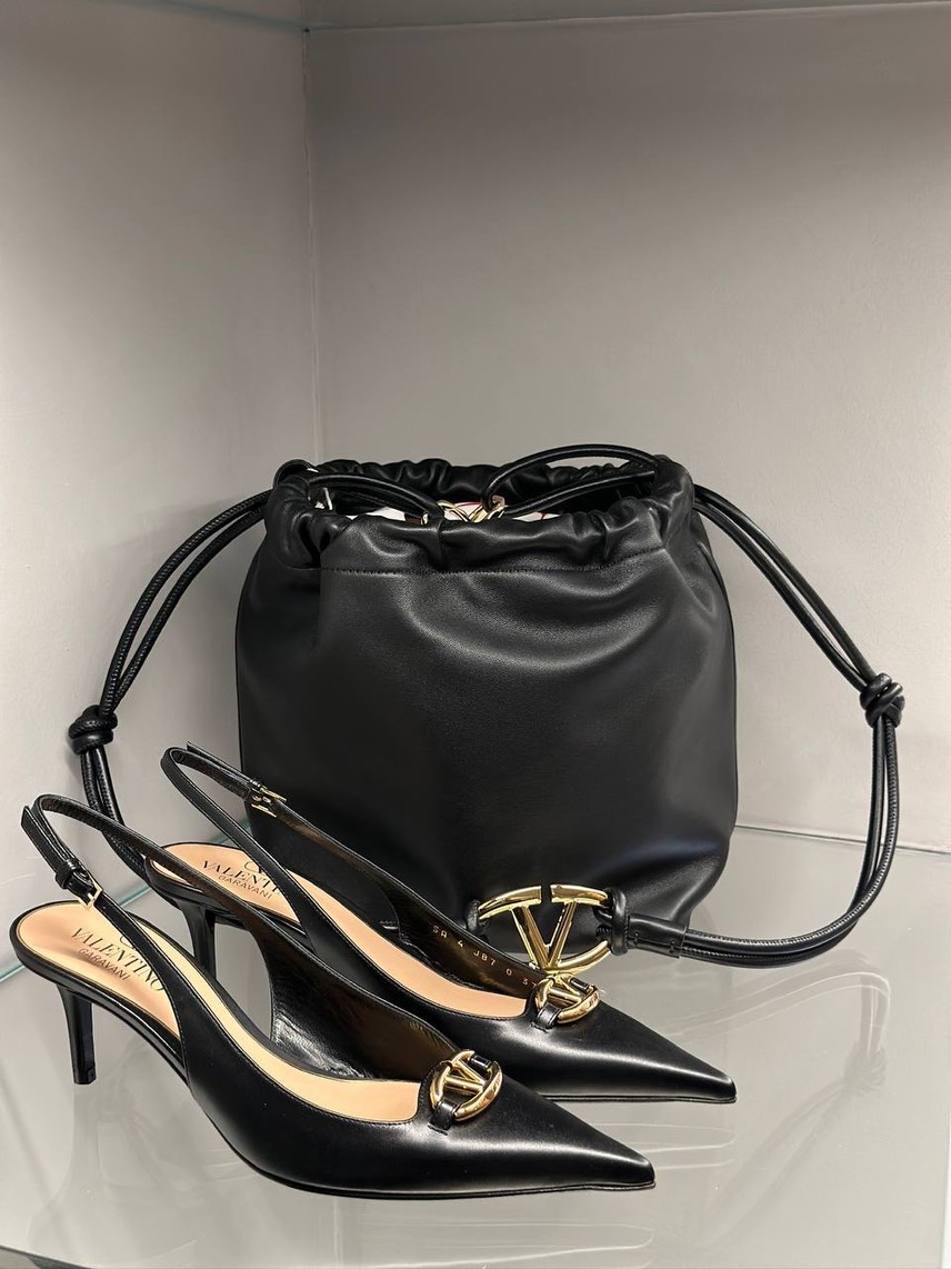 VALENTINO GARAVANI Crossbody bags side view - Women's luxury Bags