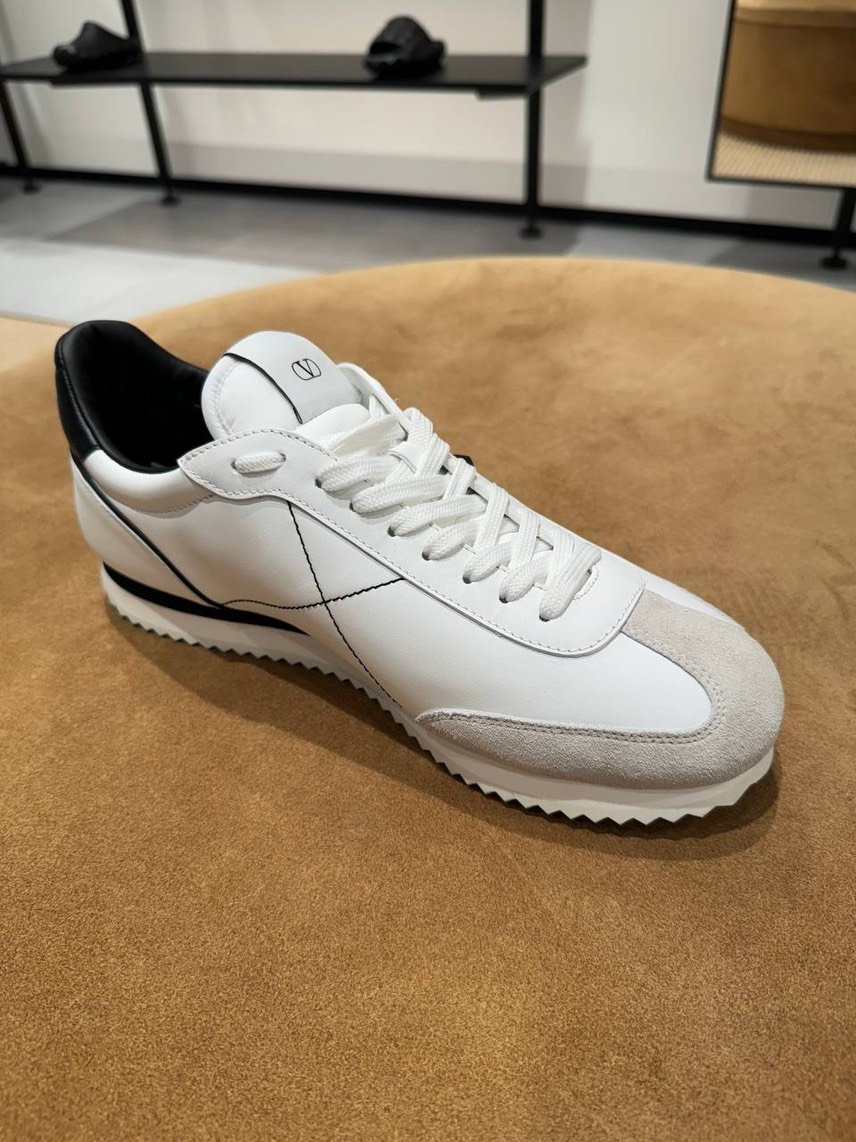 VALENTINO GARAVANI Sneakers side view - Men's luxury Shoes