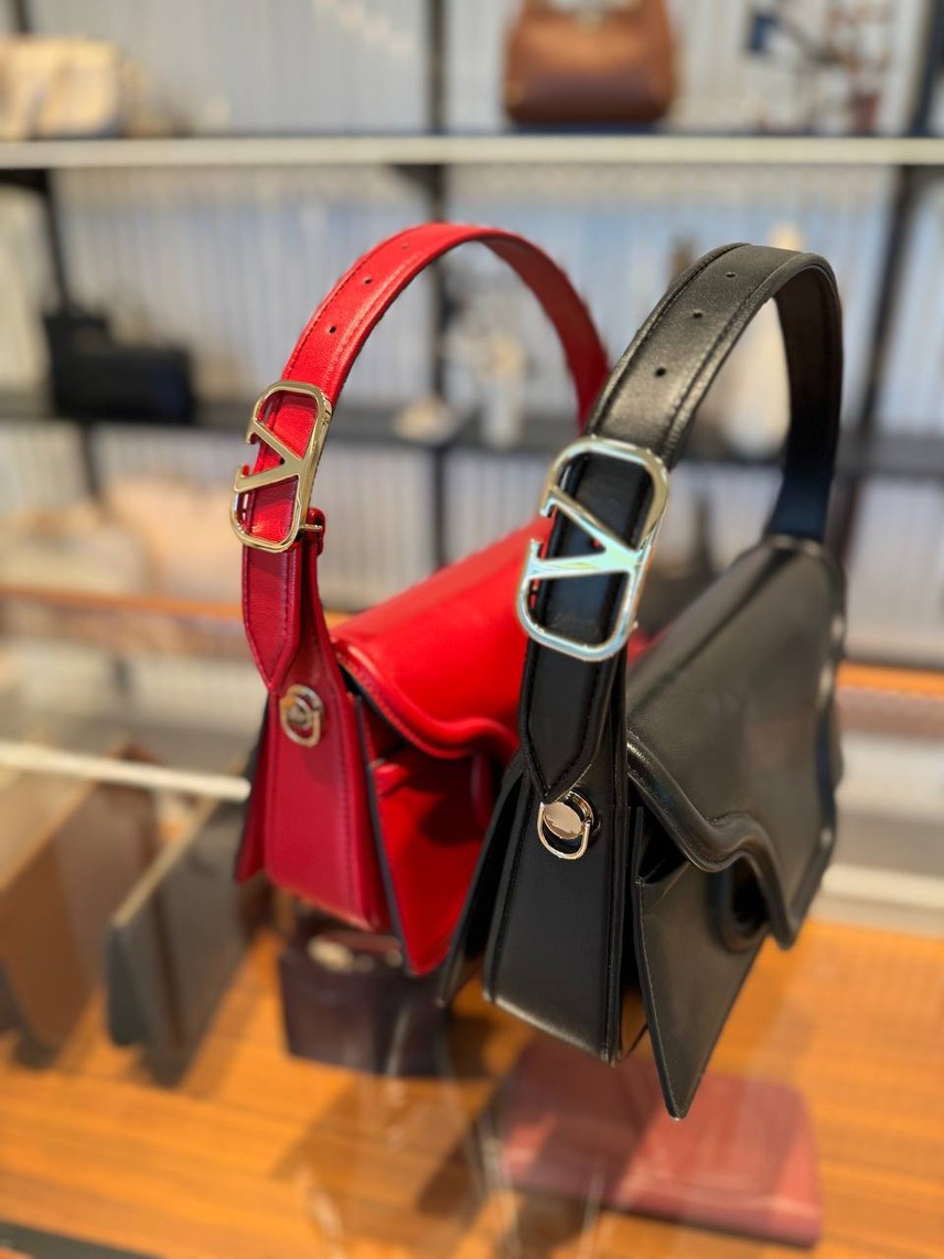 VALENTINO GARAVANI Crossbody bags side view - Women's luxury Bags