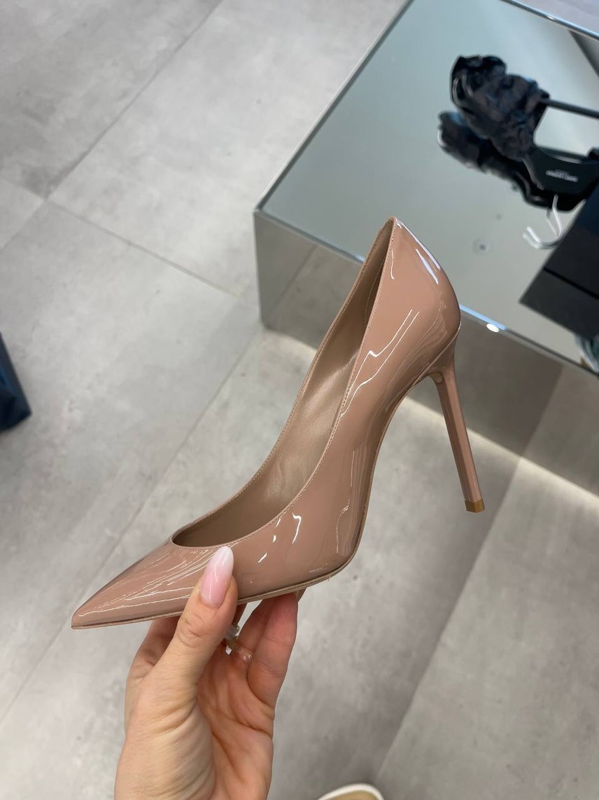 YVES SAINT LAURENT Pumps side view - Women's luxury Shoes