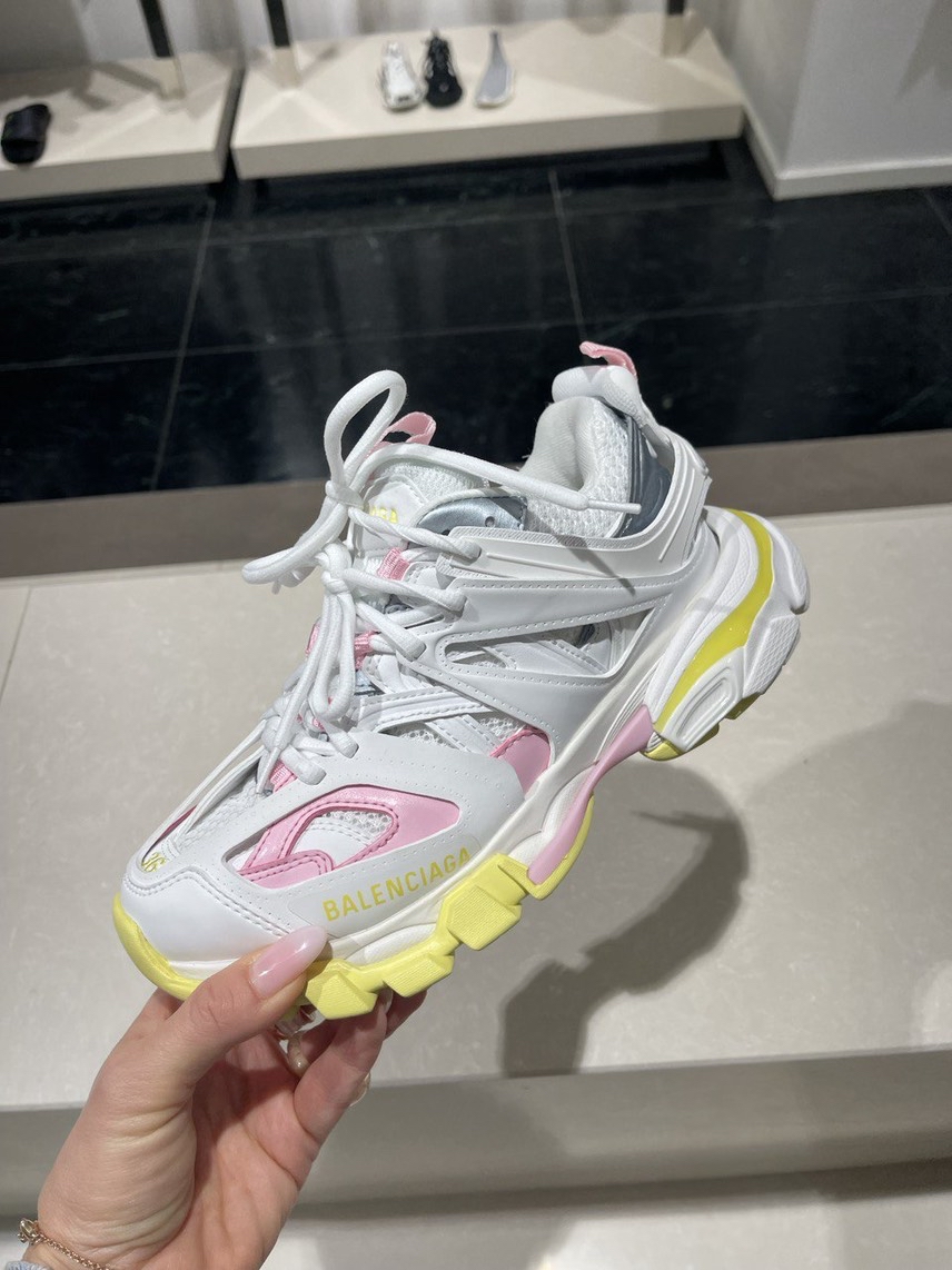 BALENCIAGA Sneakers front view - Women's luxury Shoes