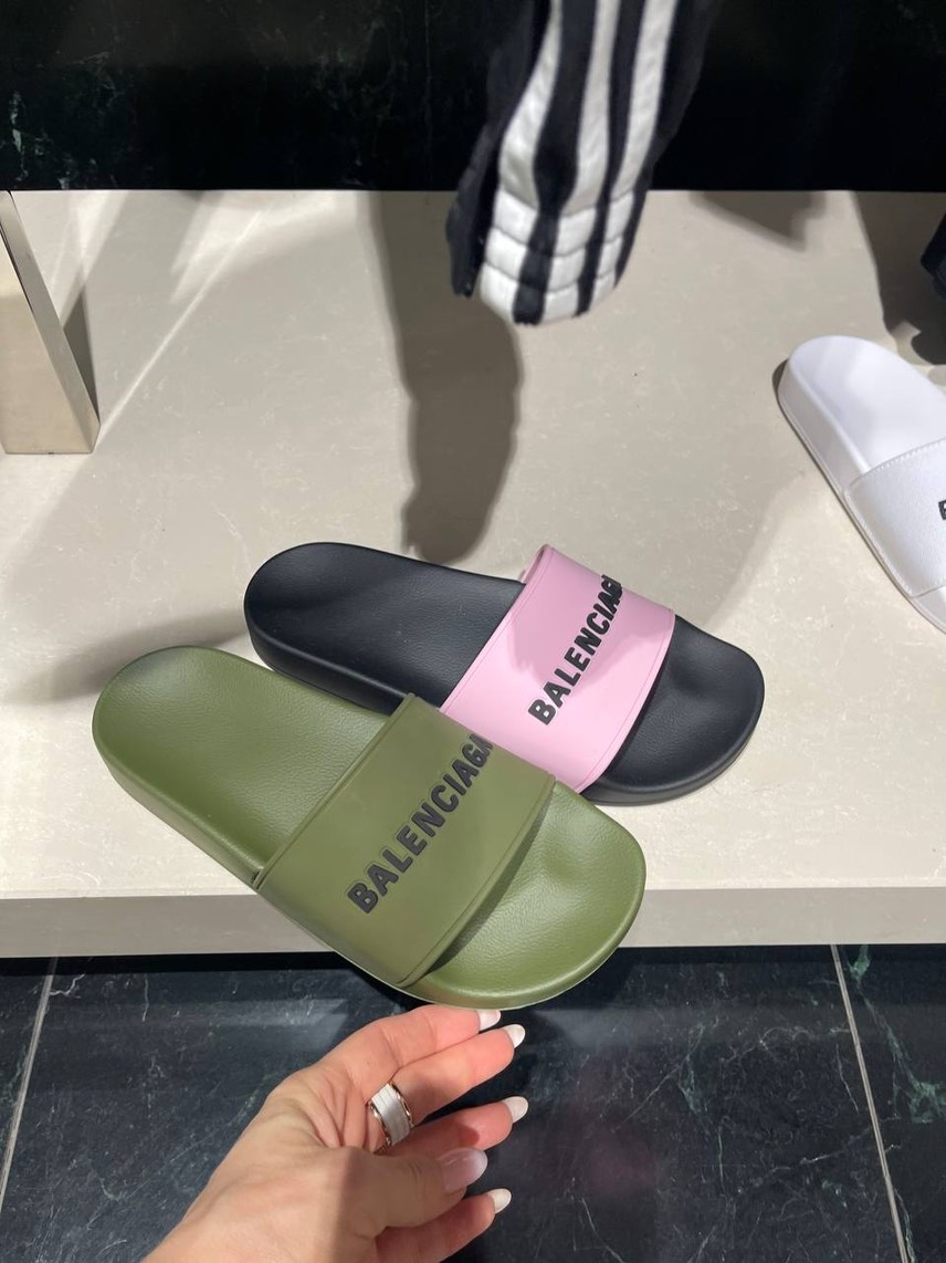 BALENCIAGA Slides side view - Women's luxury Shoes