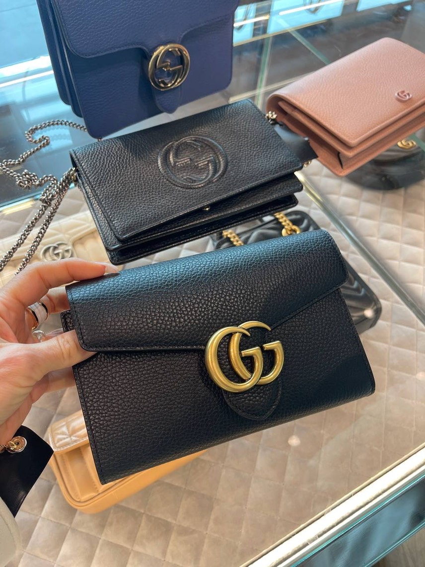 GUCCI Crossbody bags front view - Women's luxury Bags