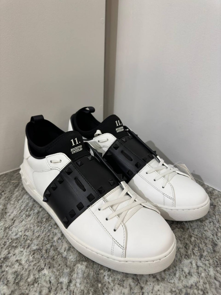 VALENTINO GARAVANI Sneakers front view - Men's luxury Shoes